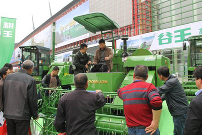 中联重科携全线农机新品亮相2015全国春季会
